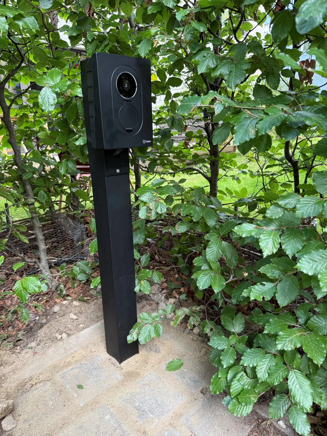 Wallbox auf Stele